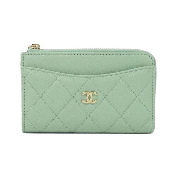 CHANEL Green Card Holder - Picture 1 of 7